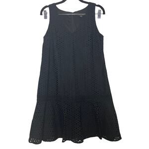 Banana Republic Black Eyelet Lined Sleeveless V Neck Shift Dress Size 2